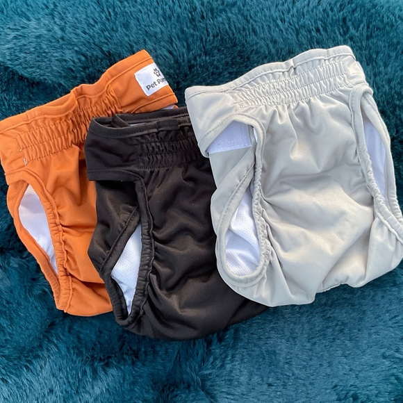 Pet Parents set of 3 female diapers for small- med. Dog weight 12-18lbs. - Picture 3 of 12